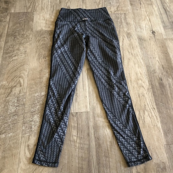 aerie Chill. Play. Move. Rope Braid High Rise Fleece Lined Leggings. - Picture 2 of 9